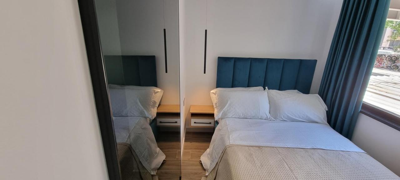 Deluxe Apartment Bllok Tirana Buitenkant foto