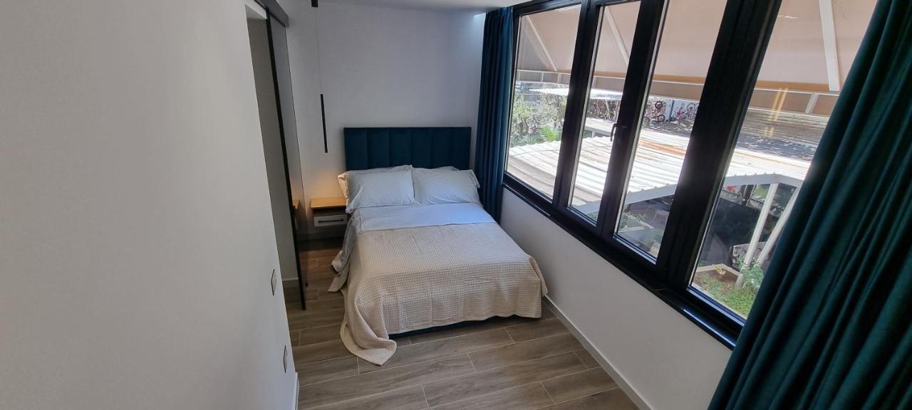 Deluxe Apartment Bllok Tirana Buitenkant foto