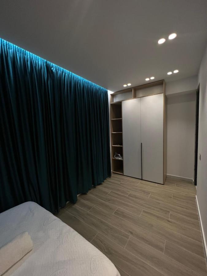 Deluxe Apartment Bllok Tirana Buitenkant foto