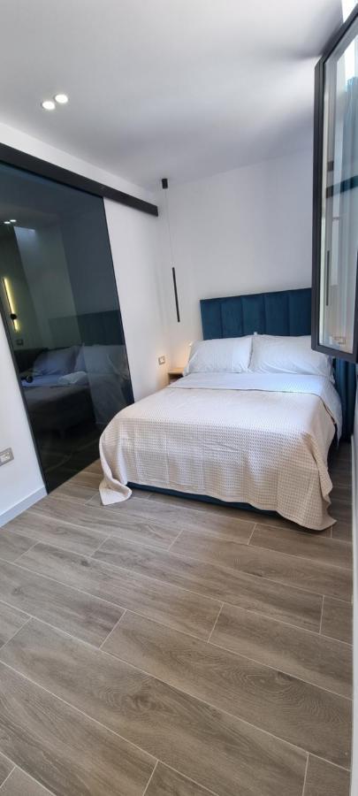 Deluxe Apartment Bllok Tirana Buitenkant foto
